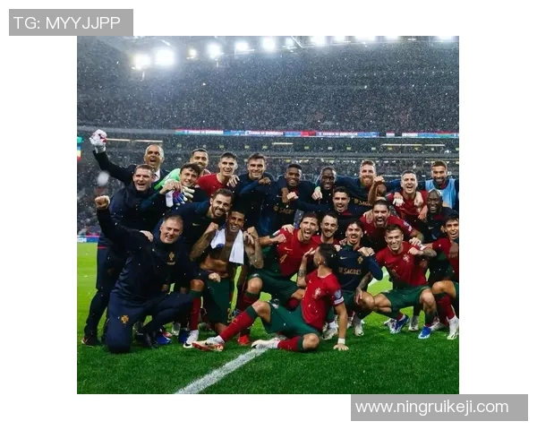 最帅足球球星女友穿搭大揭秘 时尚与运动的完美结合